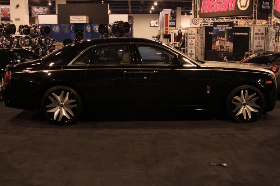  Rolls-Royce Ghost Savini Wheels 2010 года  (фото 6 из 6)